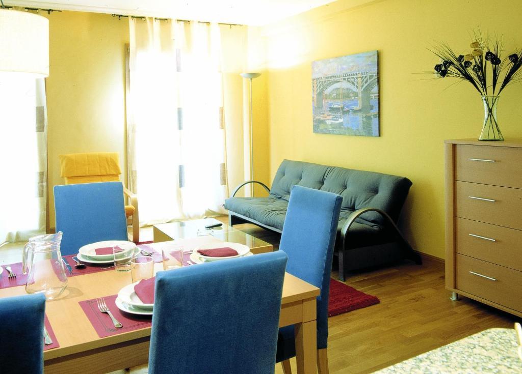 Apartamentos Gebala Estella Buitenkant foto